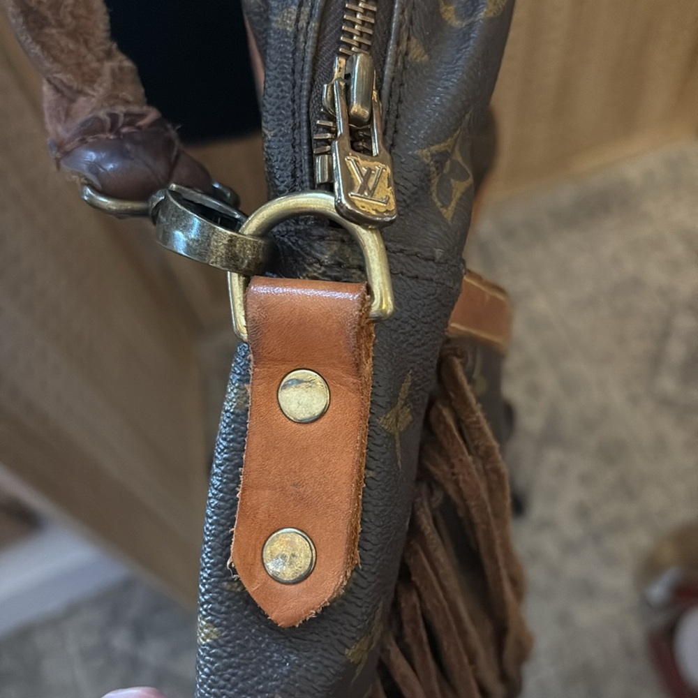 Louis Vuitton Brown Crossbody Bag with Fringe - Picture 7 of 15